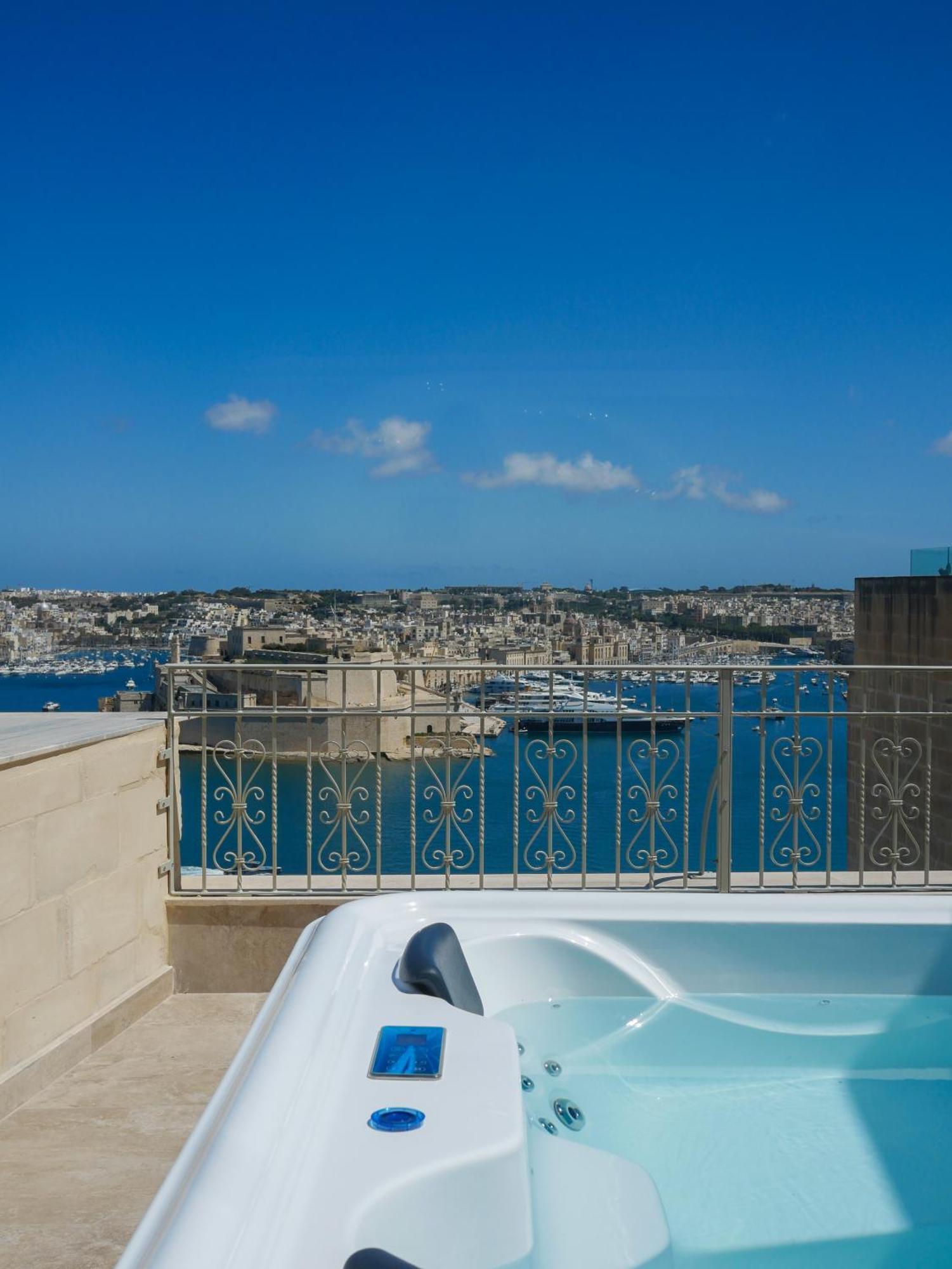 Battery House Hotel Valletta Room photo